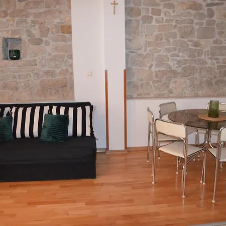 Apartments Dida * Split
