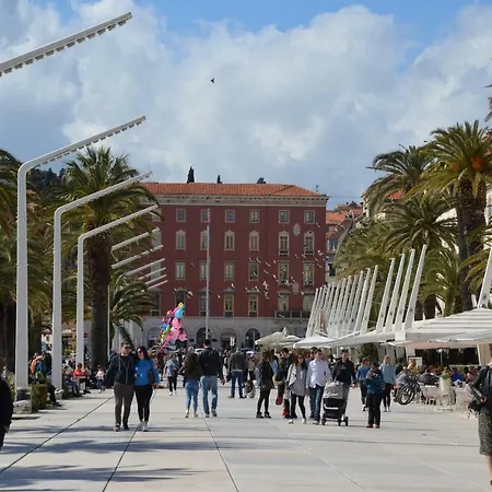 Apartments Dida * Split