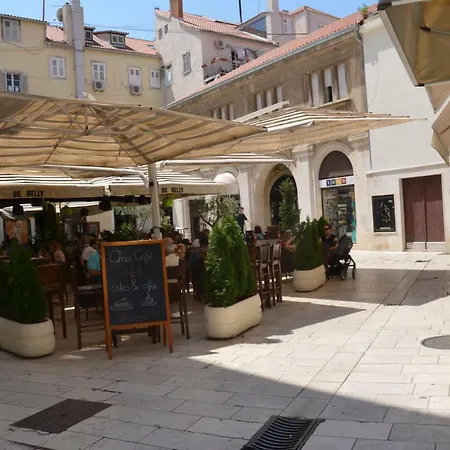Apartman Apartments Dida *