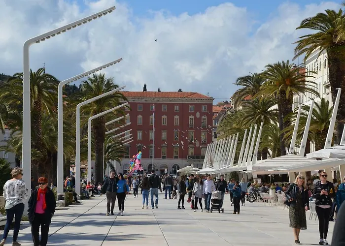 Apartments Dida * Split